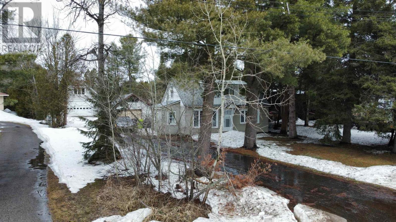 324 River RD - 6