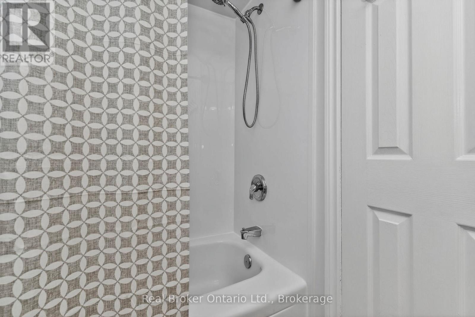 94 GOLDEN MEADOW ROAD - 23