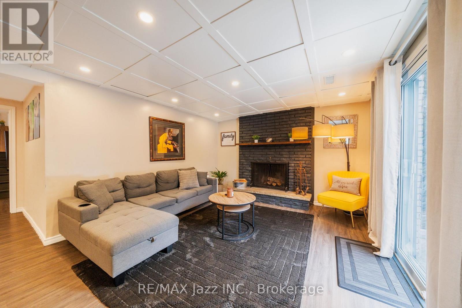 1007 CARDINAL COURT - 29