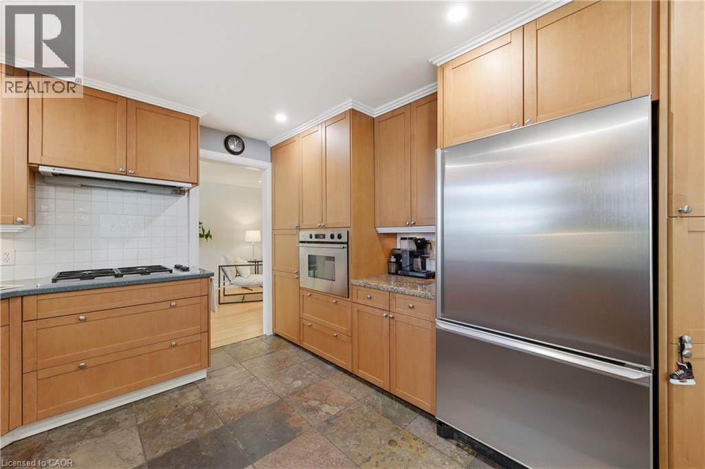 5 BEECHWOOD Lane