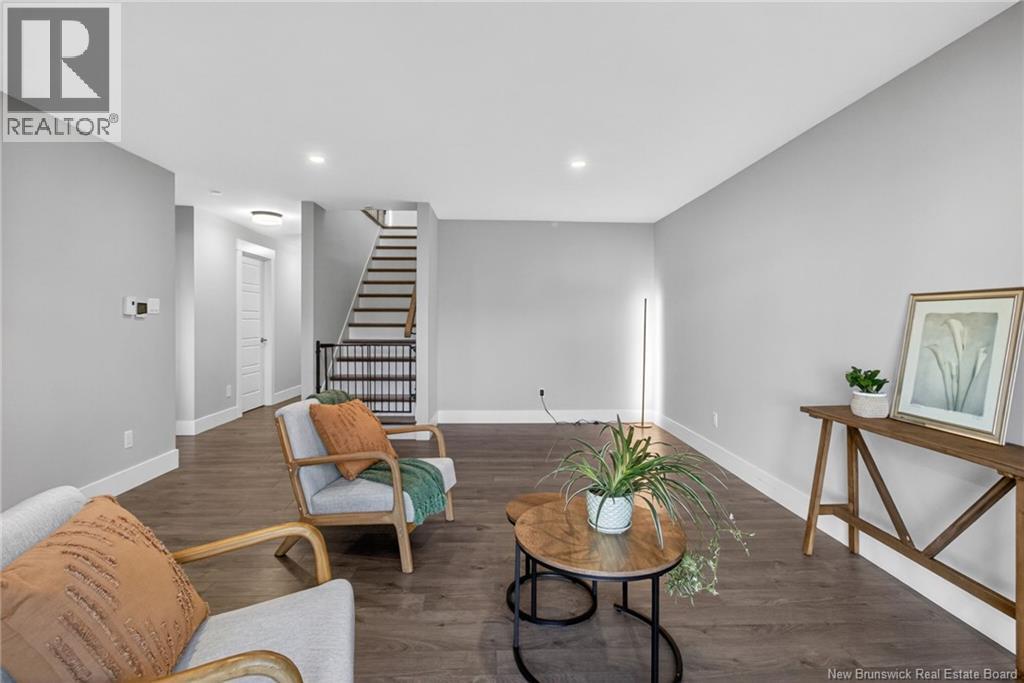 39 Satleville Crescent - 36