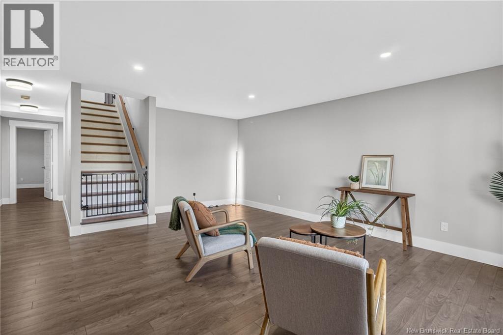 39 Satleville Crescent - 37