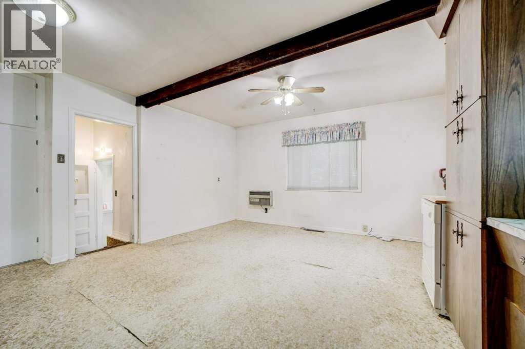 5104 54 Avenue — photo 23