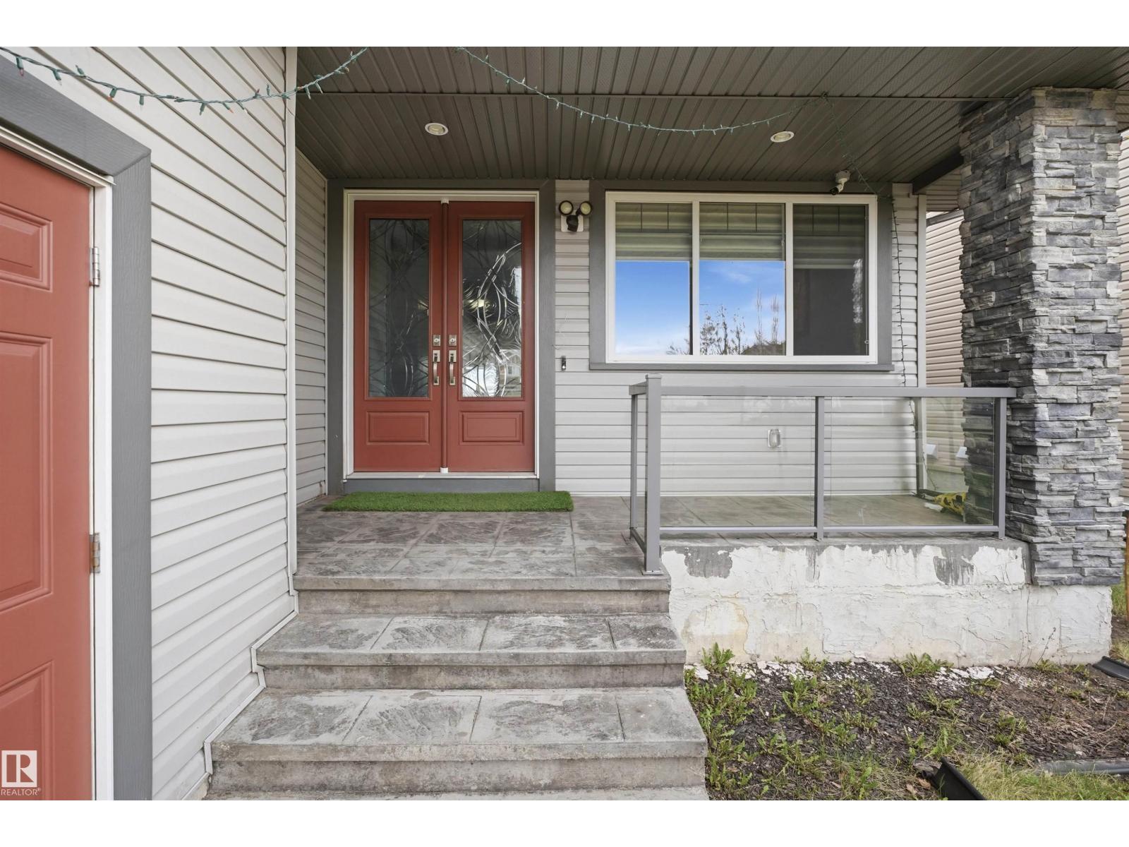 3909 49 Ave - 60