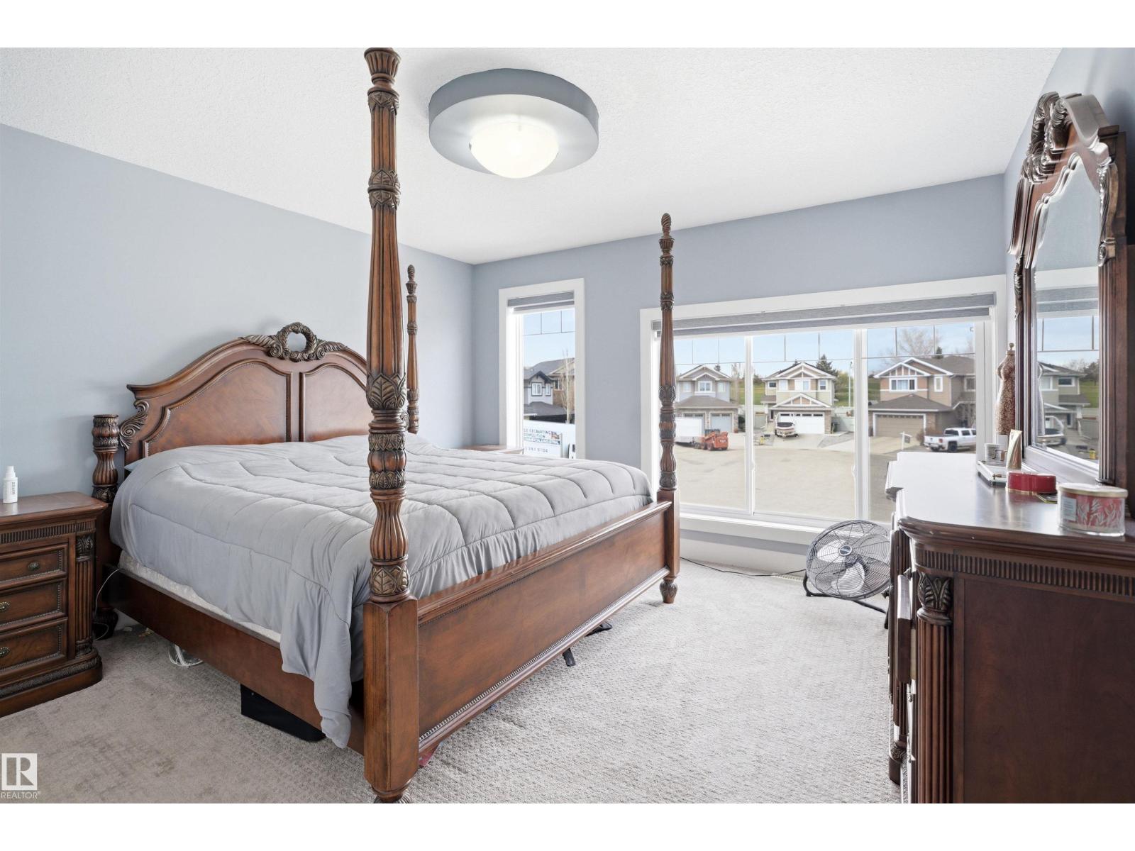 3909 49 Ave - 15