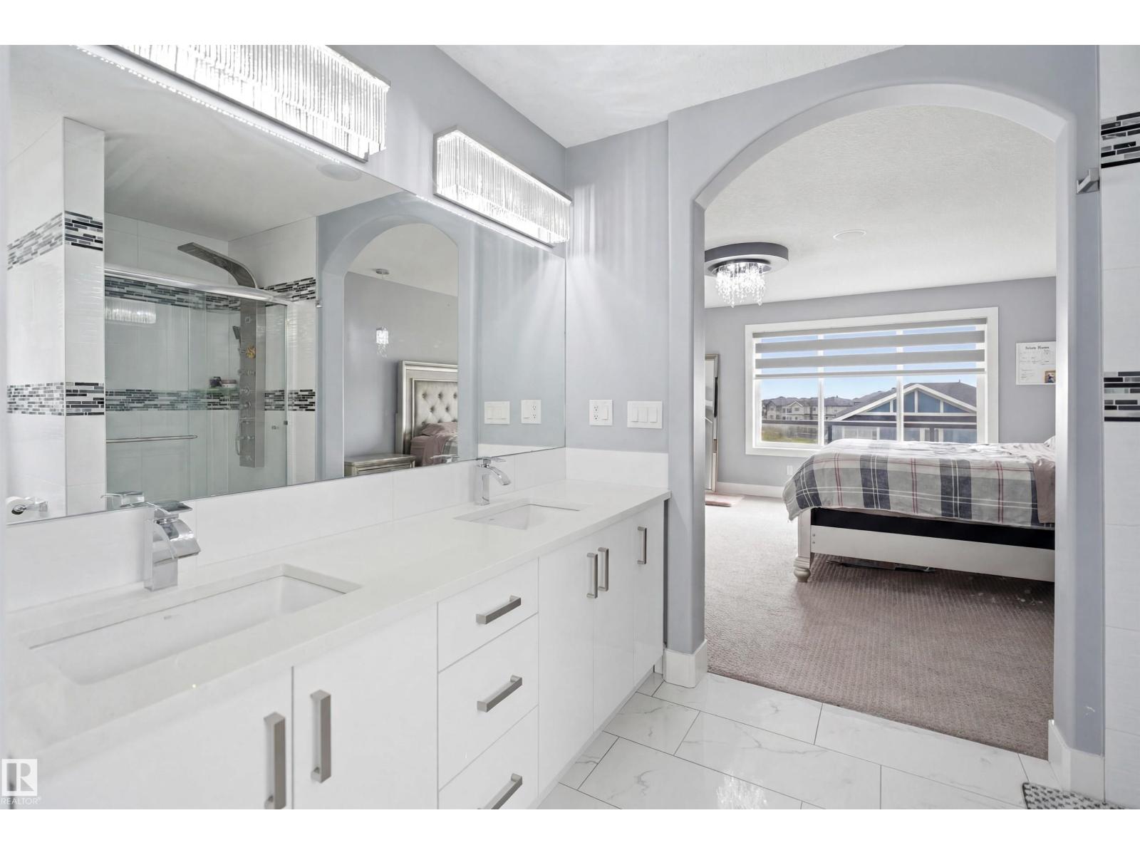3909 49 Ave - 14