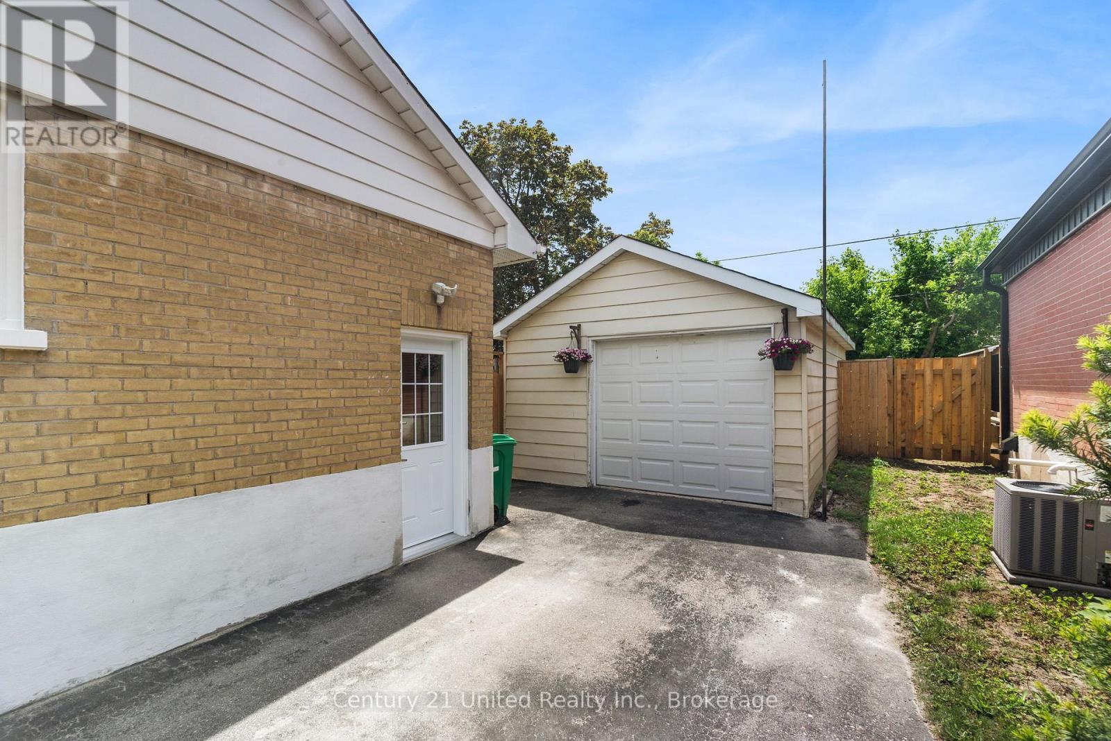 641 HAROLD DRIVE - 28