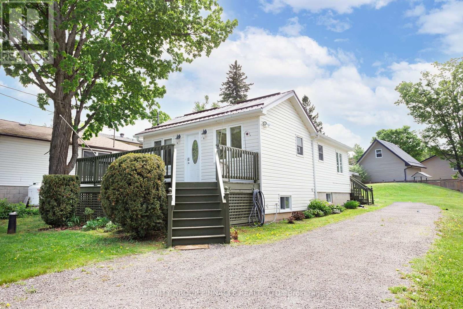 5 FAWN STREET - 1