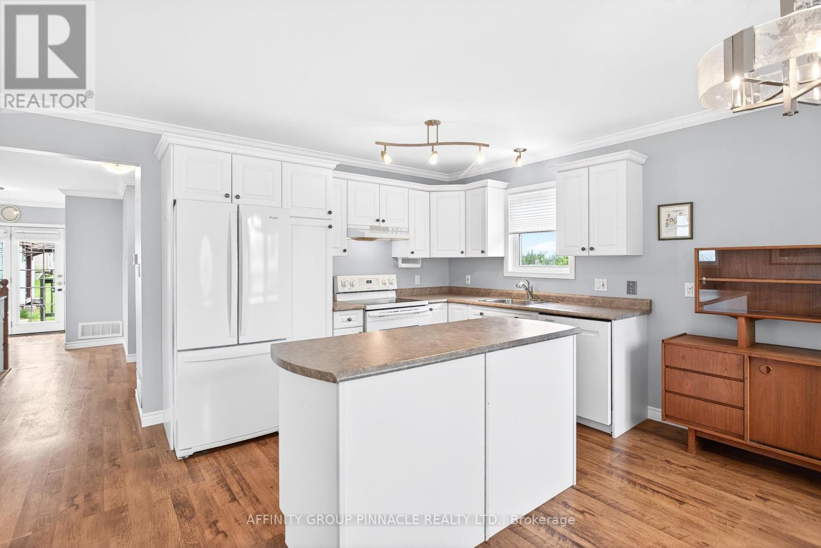 5 FAWN STREET - 8