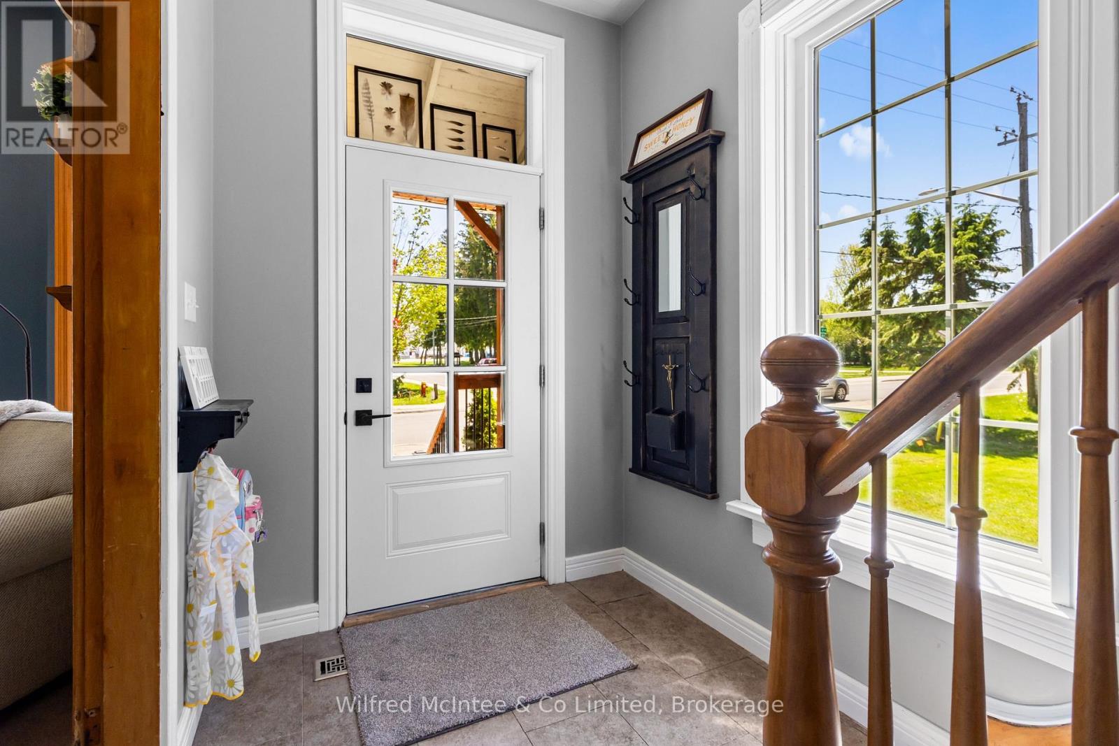 74 ARTHUR STREET W - 4