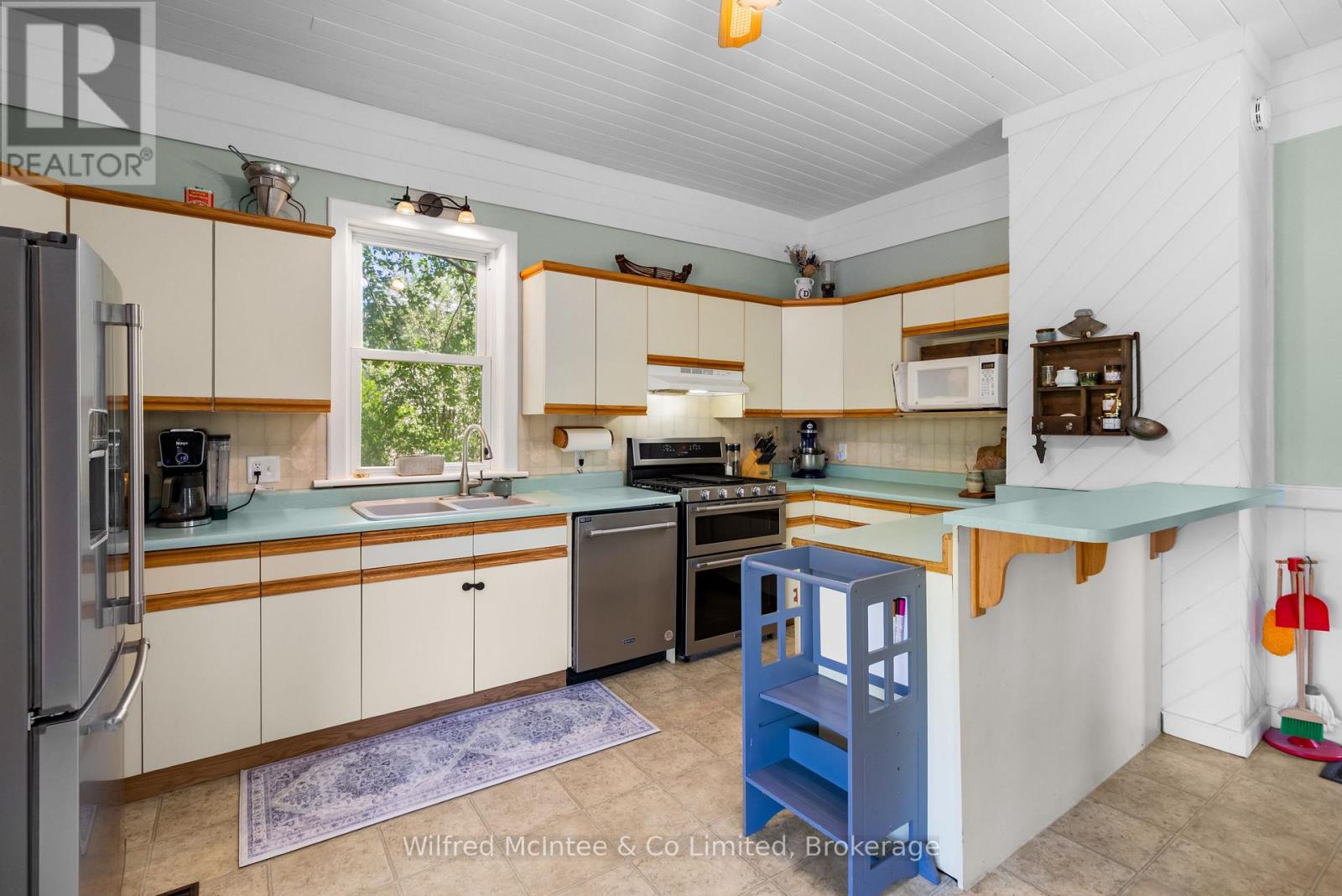 74 ARTHUR STREET W - 7