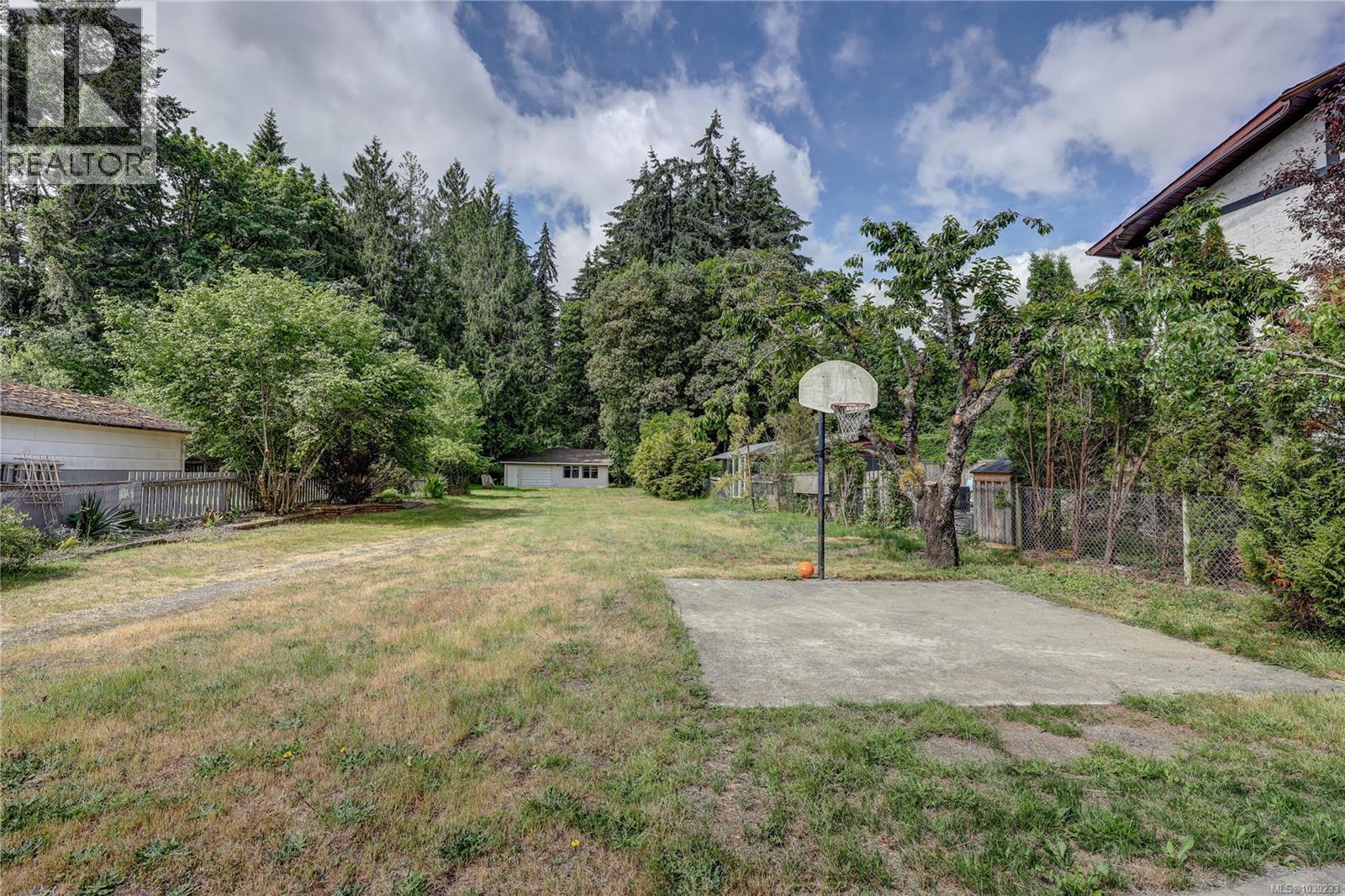 9486 Chemainus Rd - 34