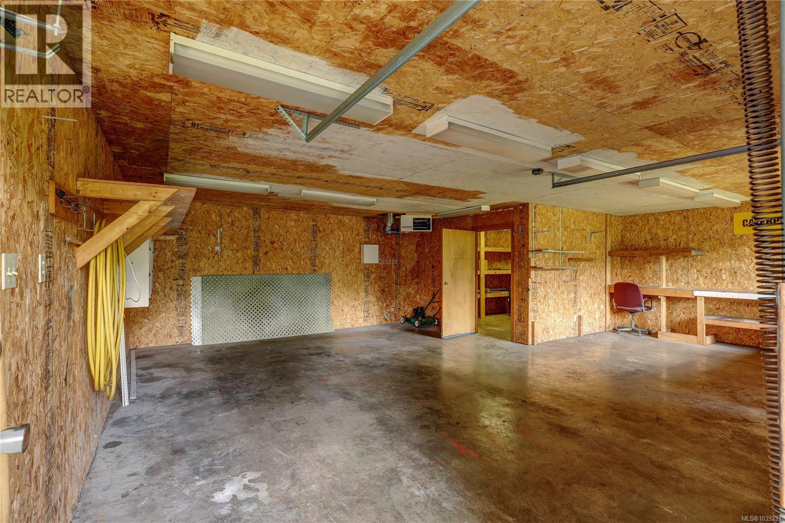 9486 Chemainus Rd - 45