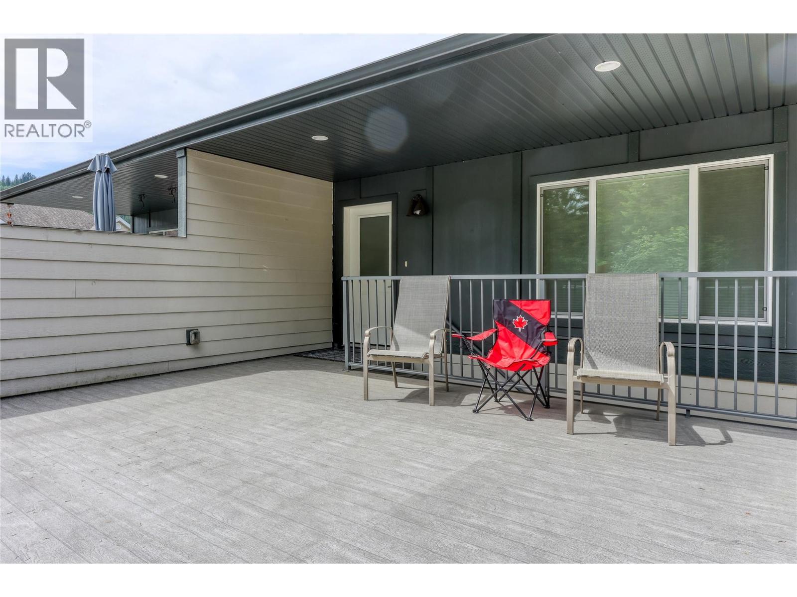  495 Columbia Street, Castlegar