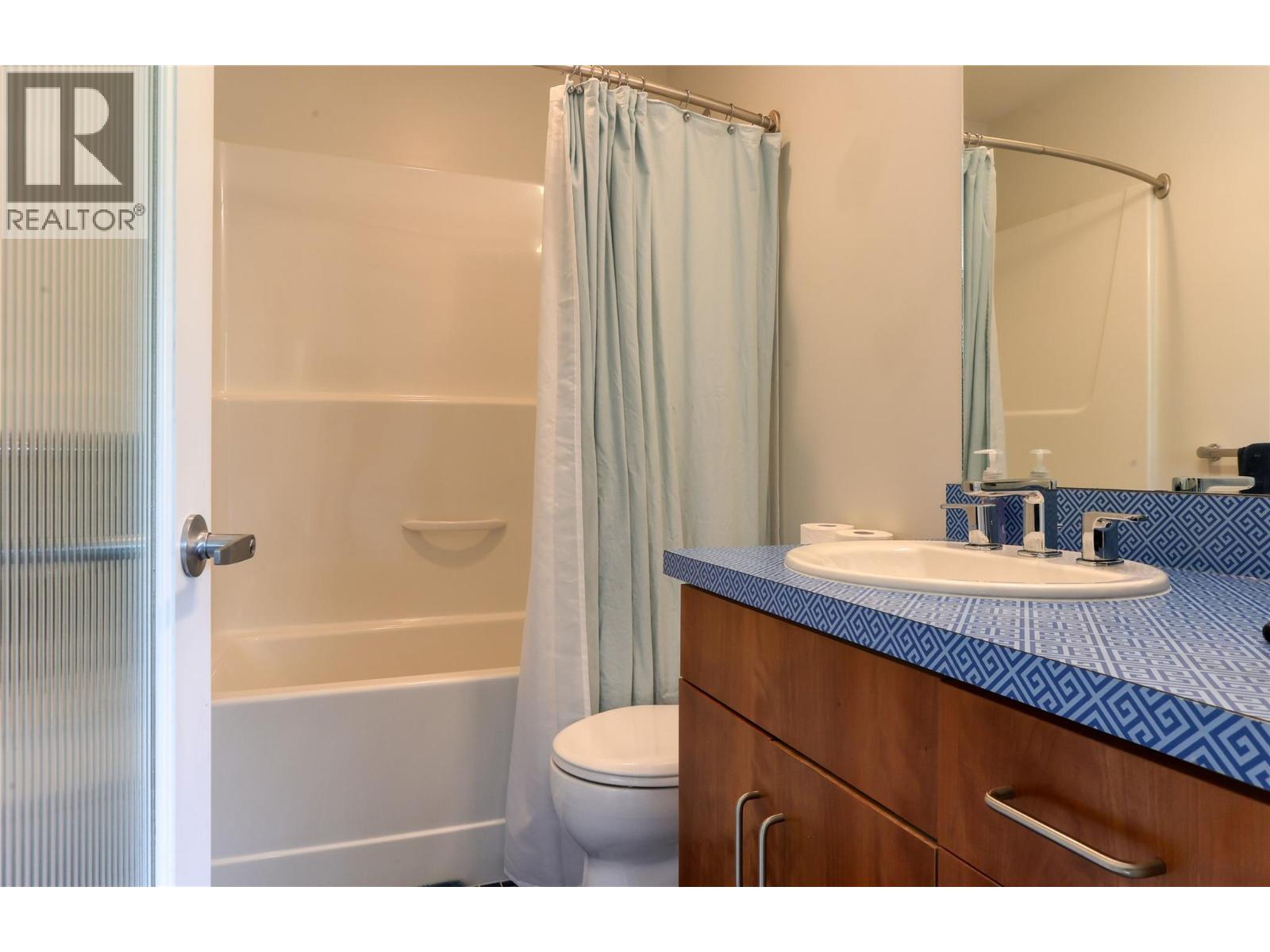  495 Columbia Street, Castlegar