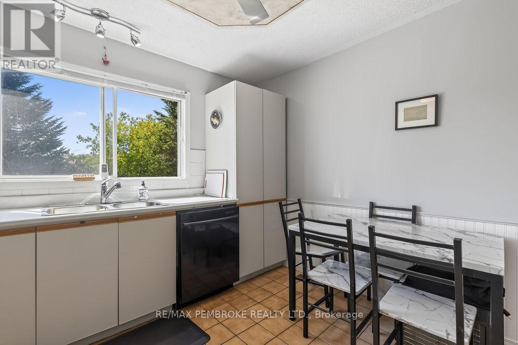 466 GOURLEY AVENUE - 12