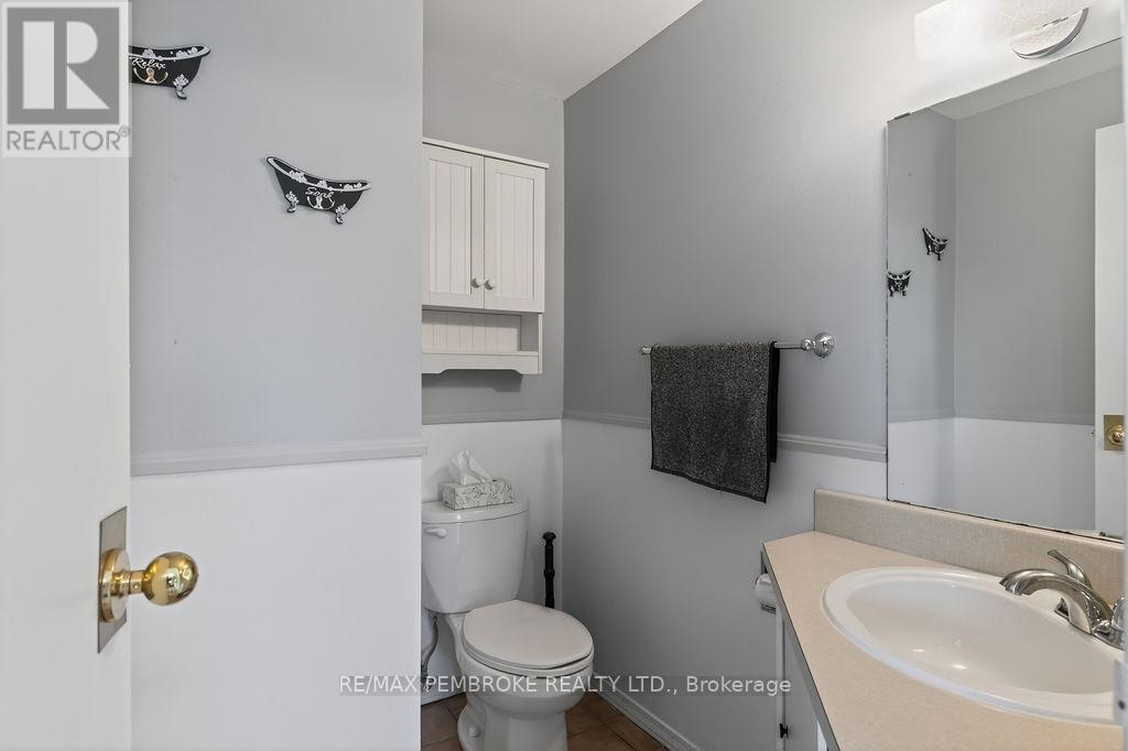 466 GOURLEY AVENUE - 18