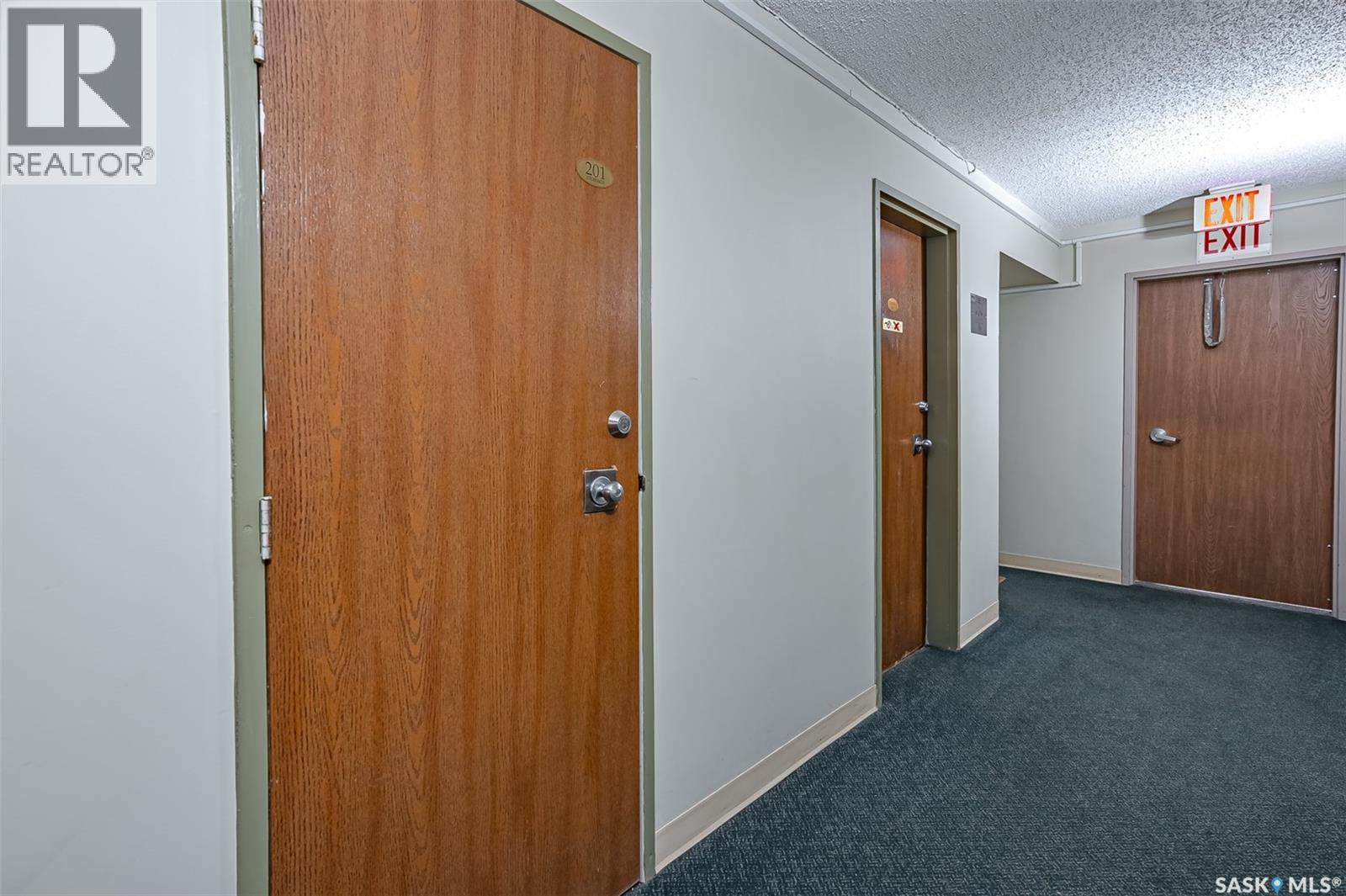 #201 431 4th AVENUE N - 22