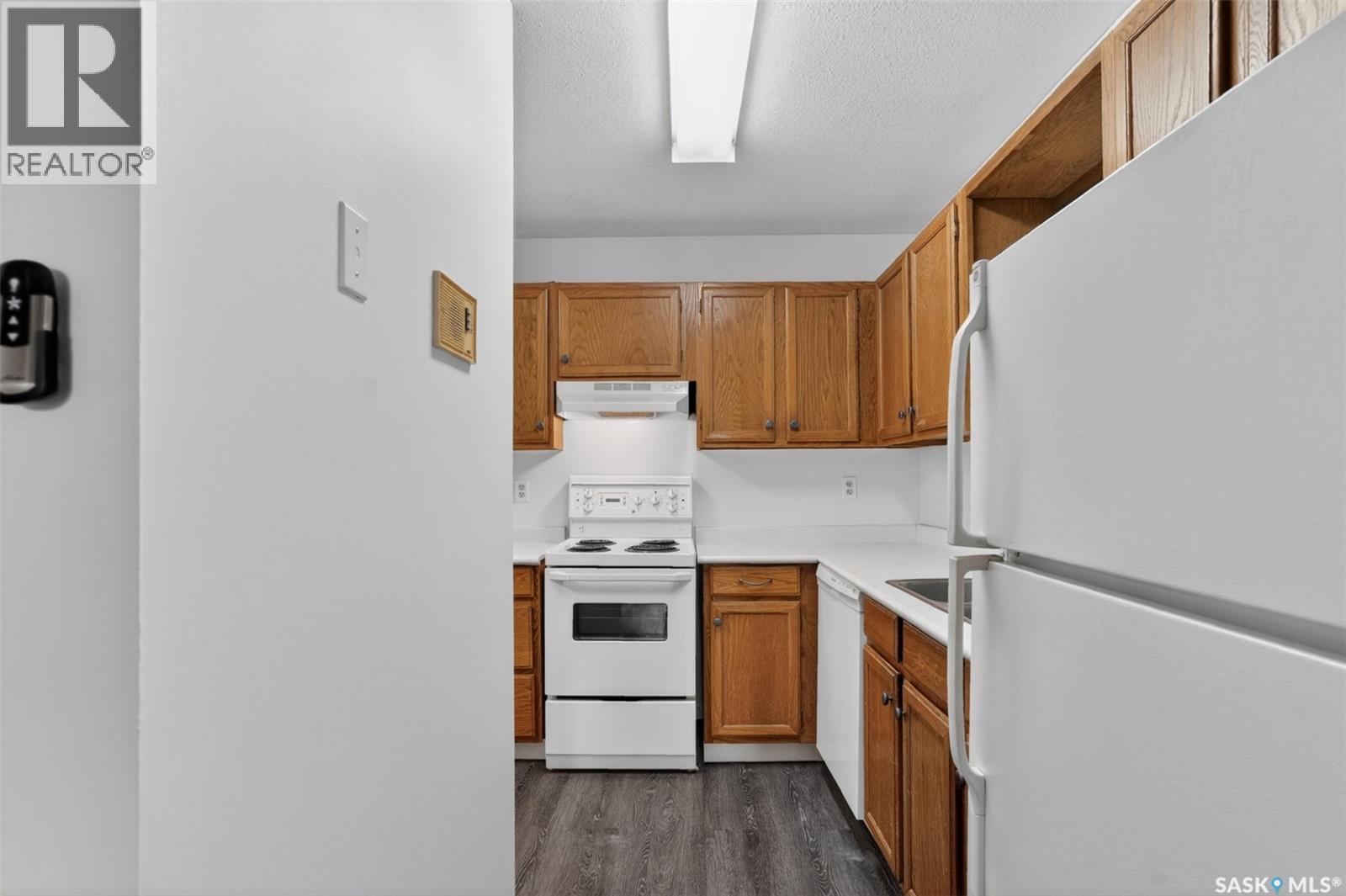 #201 431 4th AVENUE N - 8