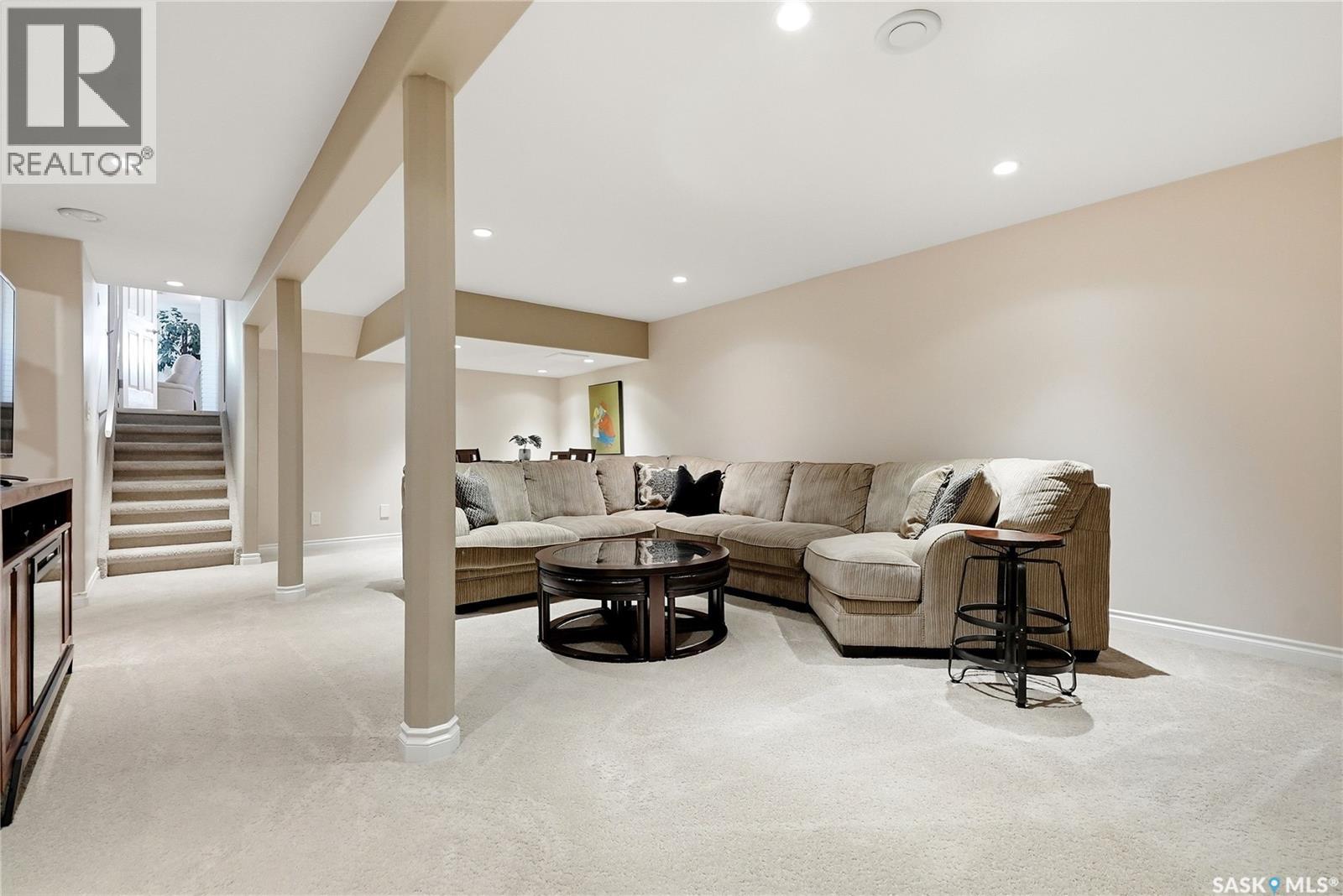 318 Nokomis PLACE - 51