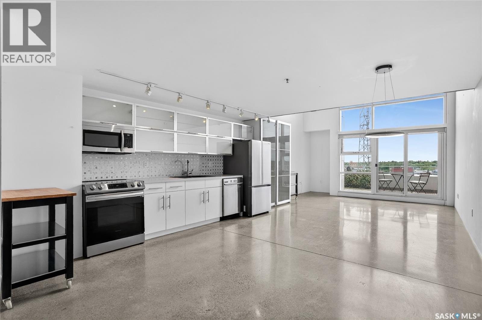 #517 120 23rd STREET E - 12