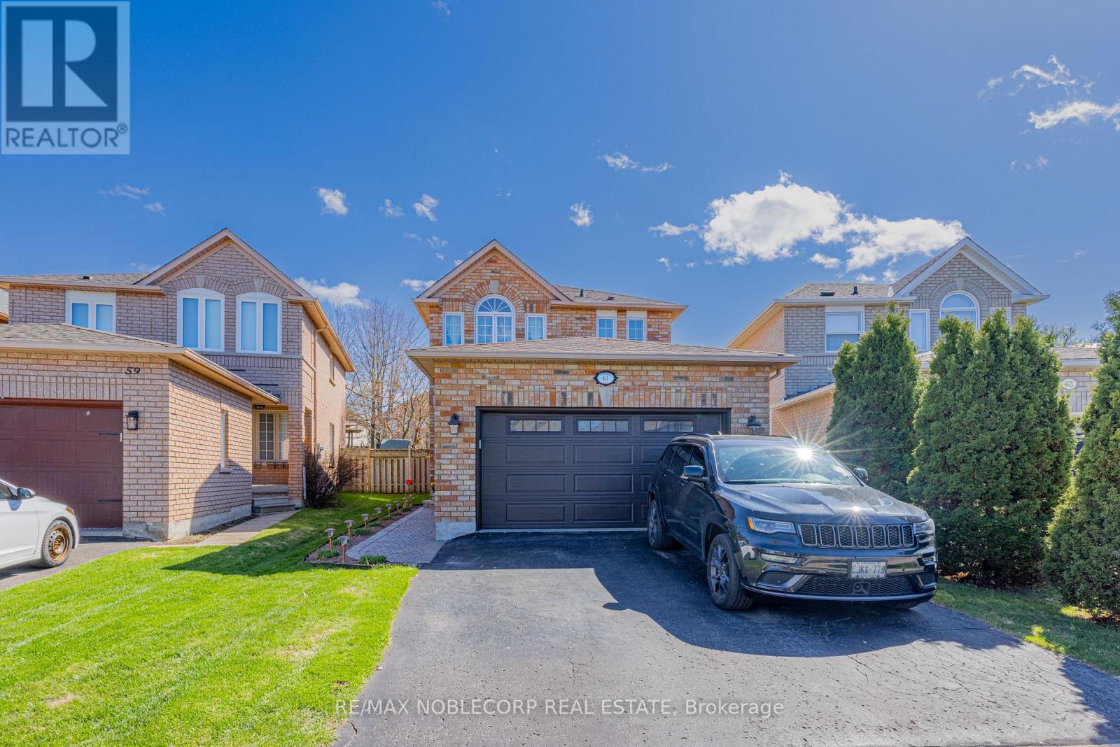 61 WOODHAVEN CRESCENT - 1