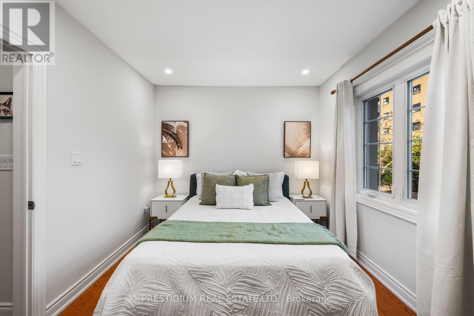 556 DAVISVILLE AVENUE - 21