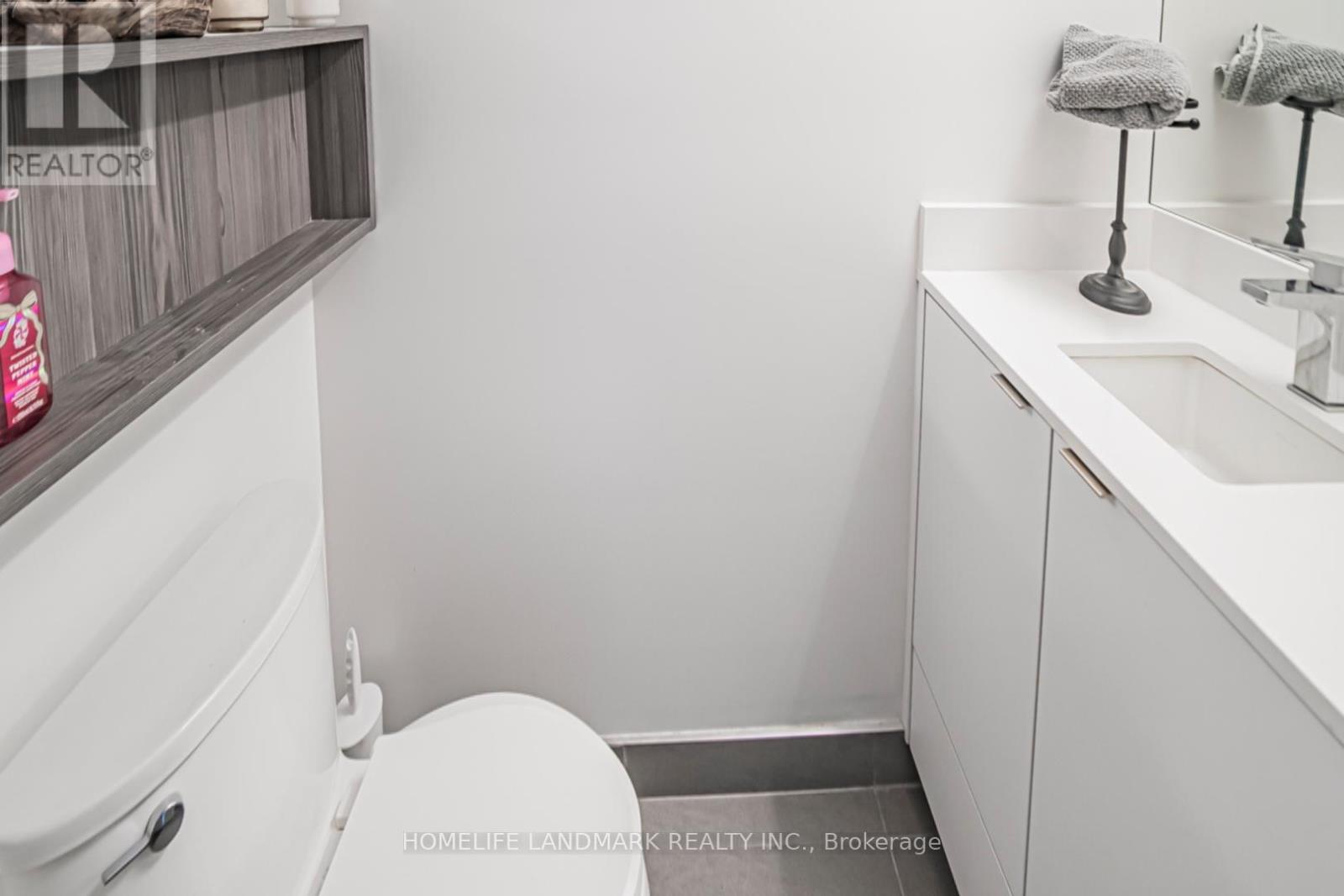 #112 121 LOWER SHERBOURNE STREET - 27