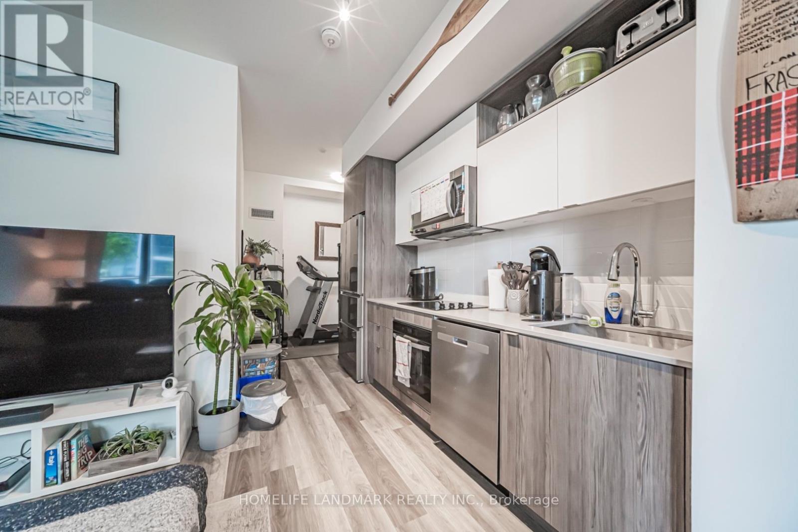 #112 121 LOWER SHERBOURNE STREET - 35