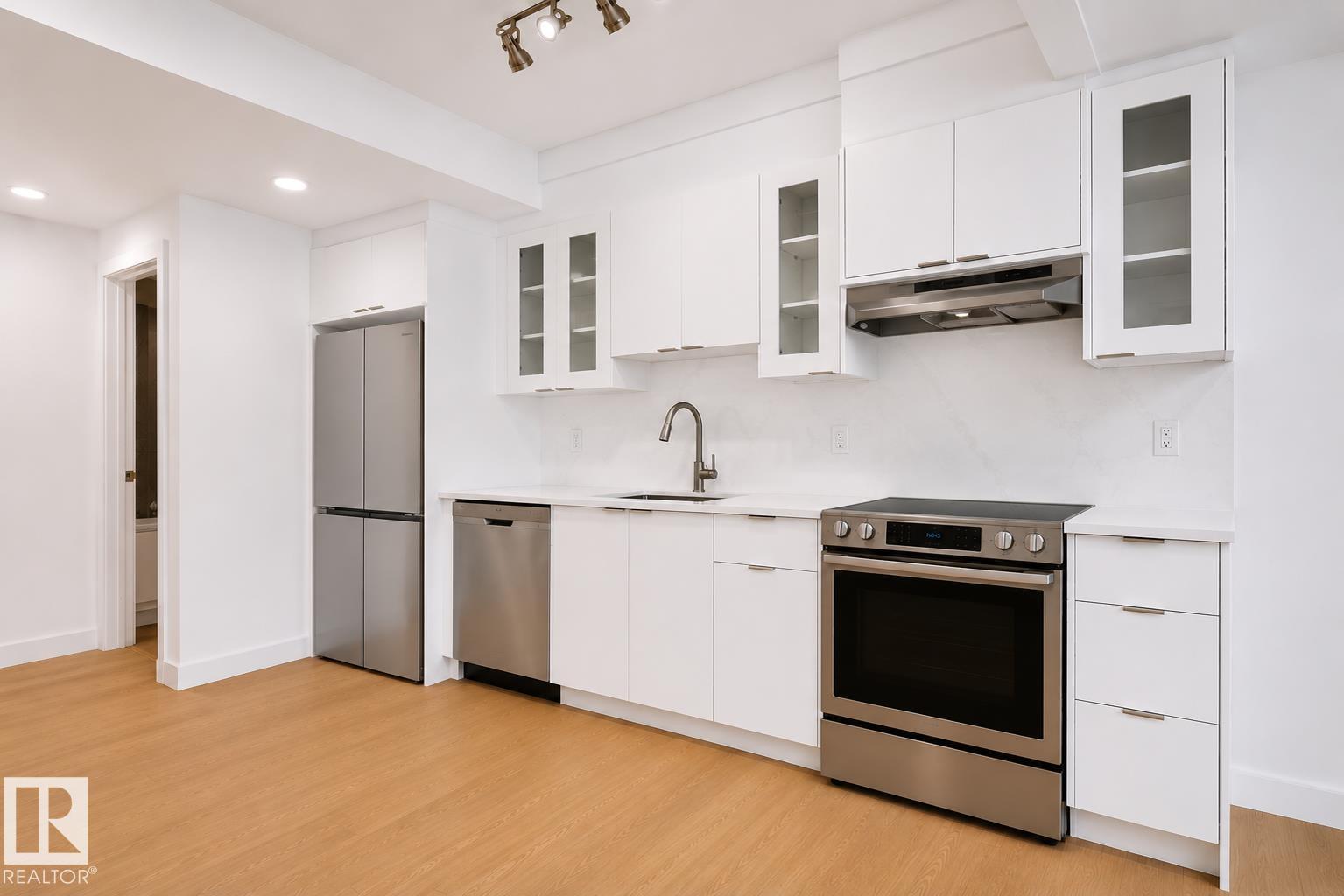 7927 112S AV NW - 42
