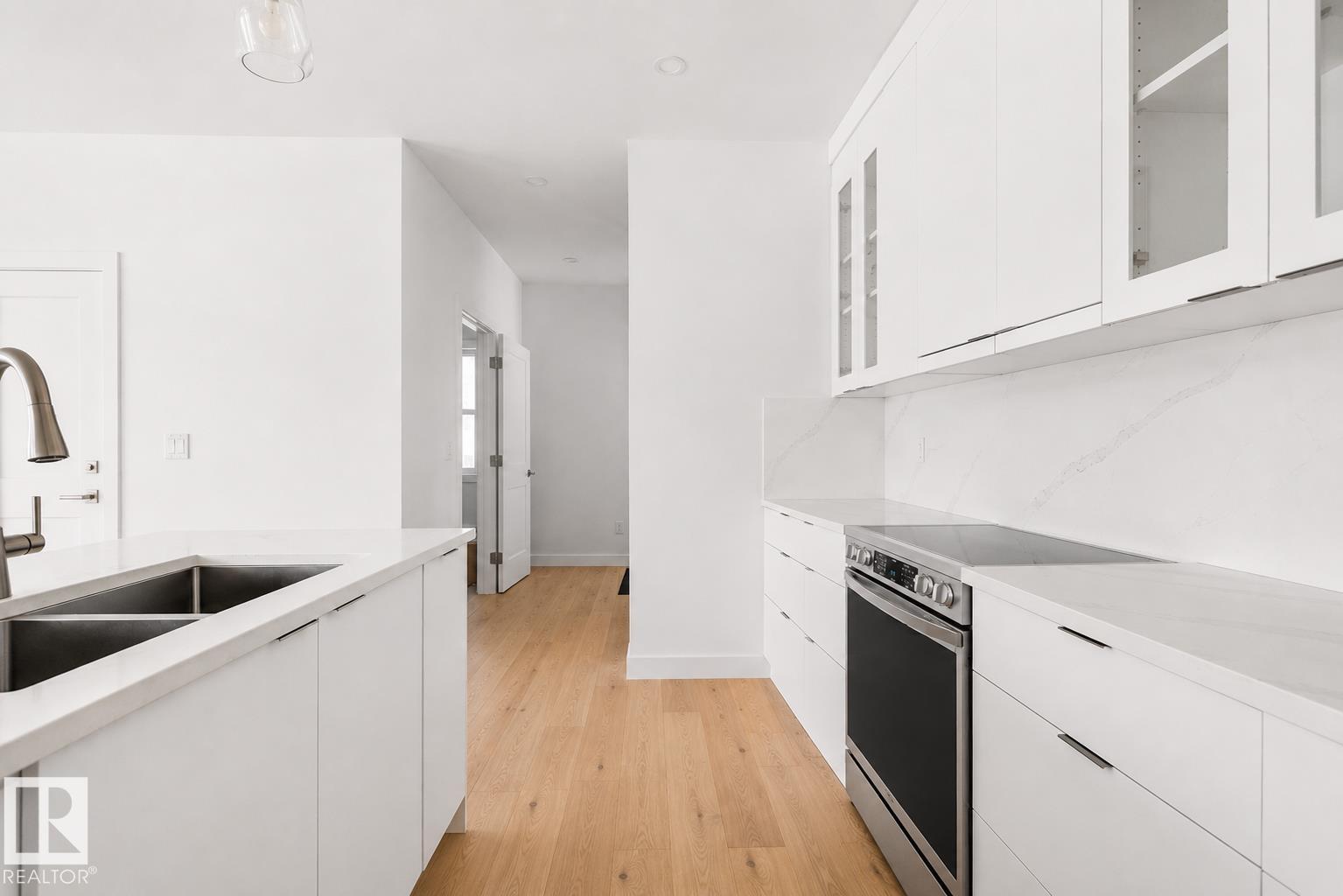 7927 112S AV NW - 23