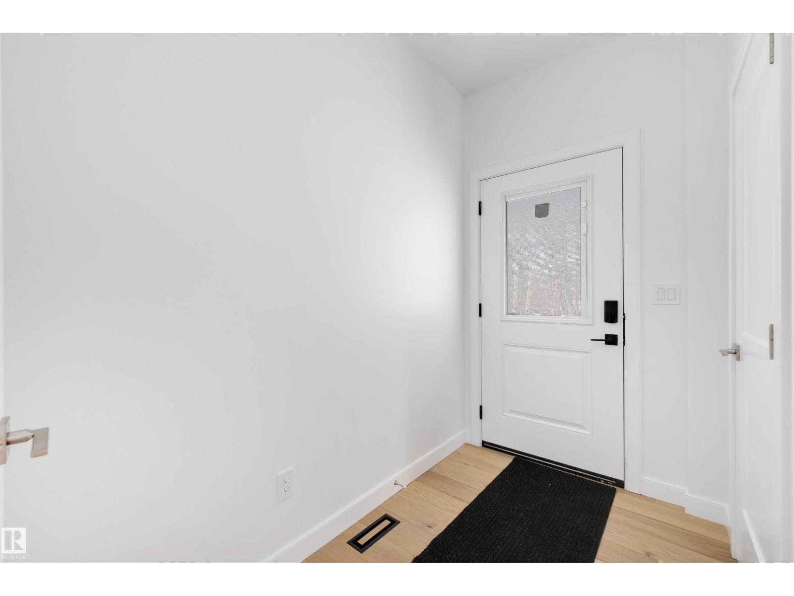 7927 112S AV NW - 27