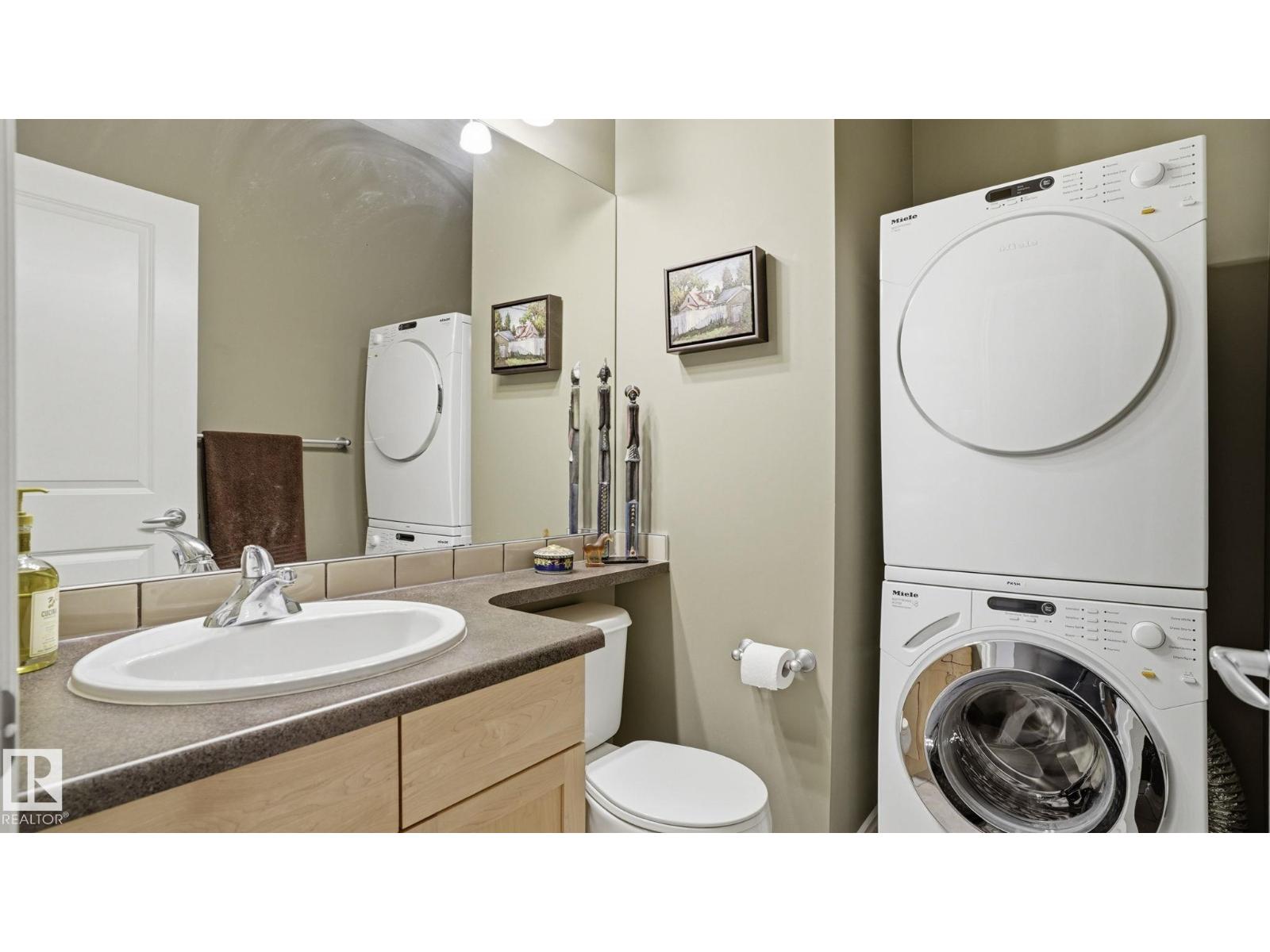 9551 73 AV NW - 19