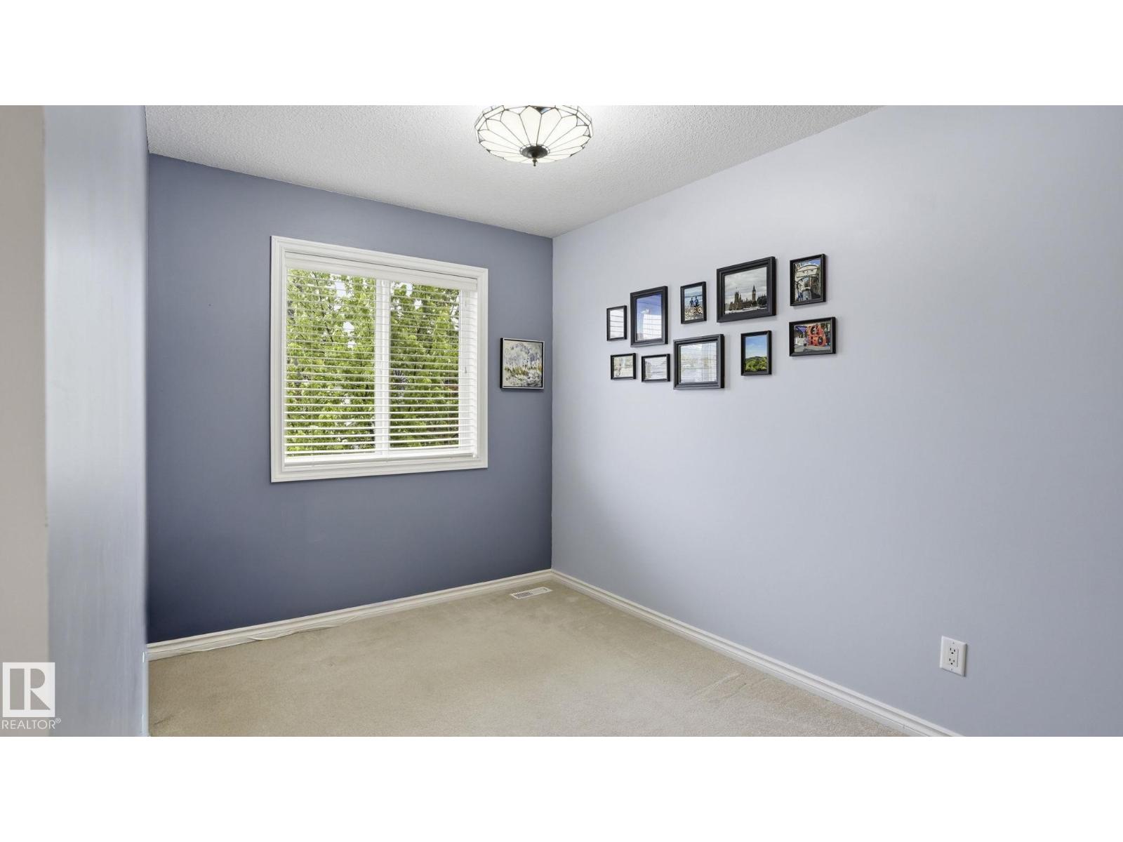 9551 73 AV NW - 21