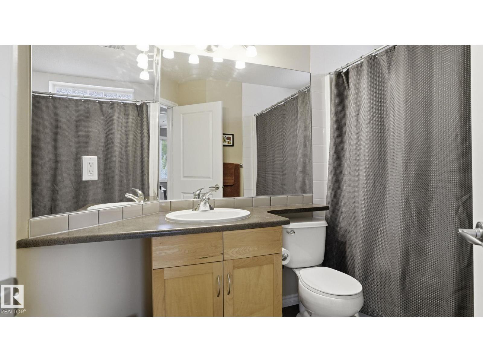 9551 73 AV NW - 28
