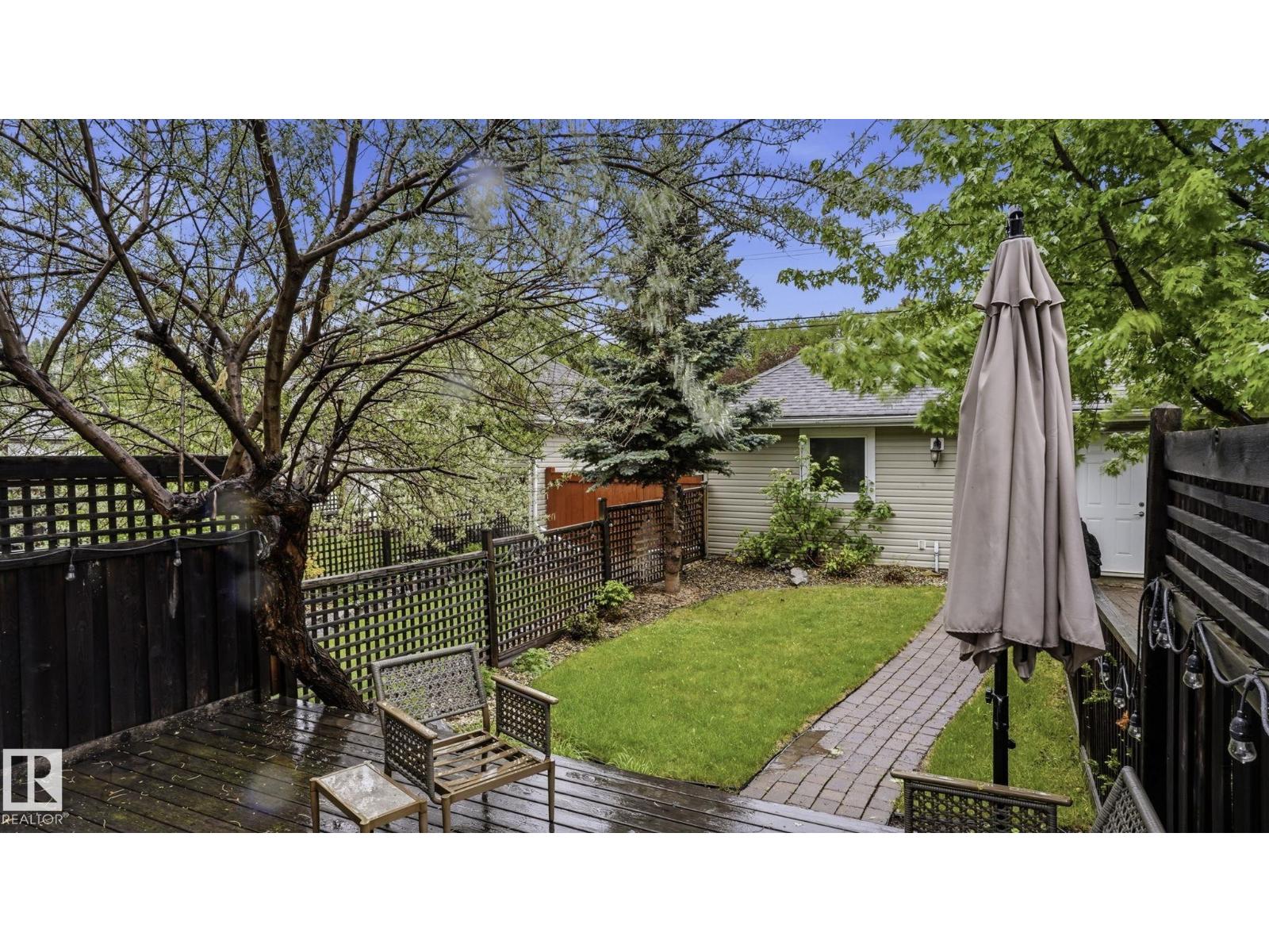 9551 73 AV NW - 40