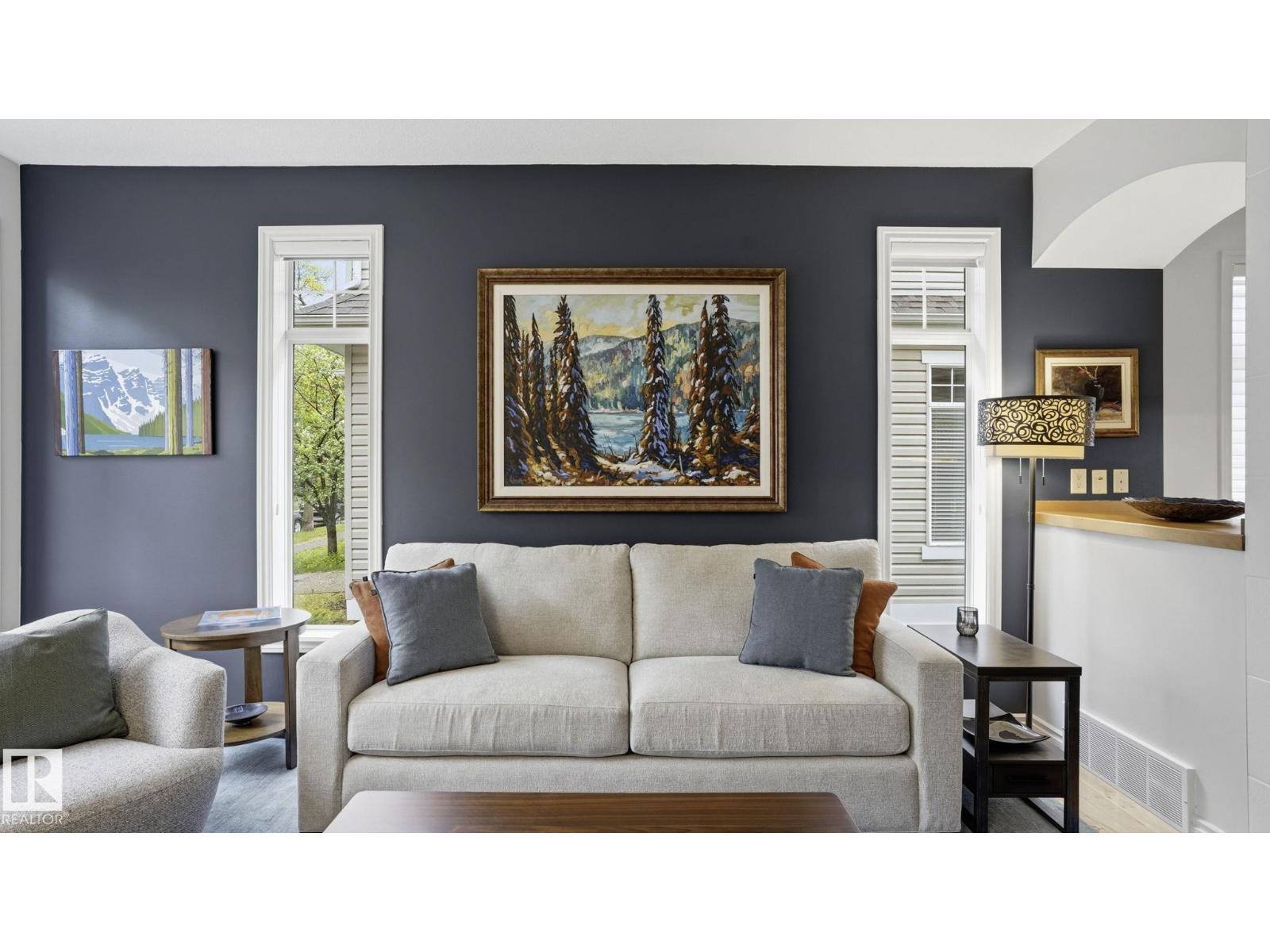 9551 73 AV NW - 6