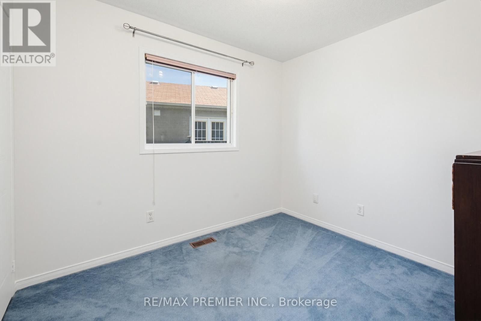 4 D.A. JONES AVENUE - 19