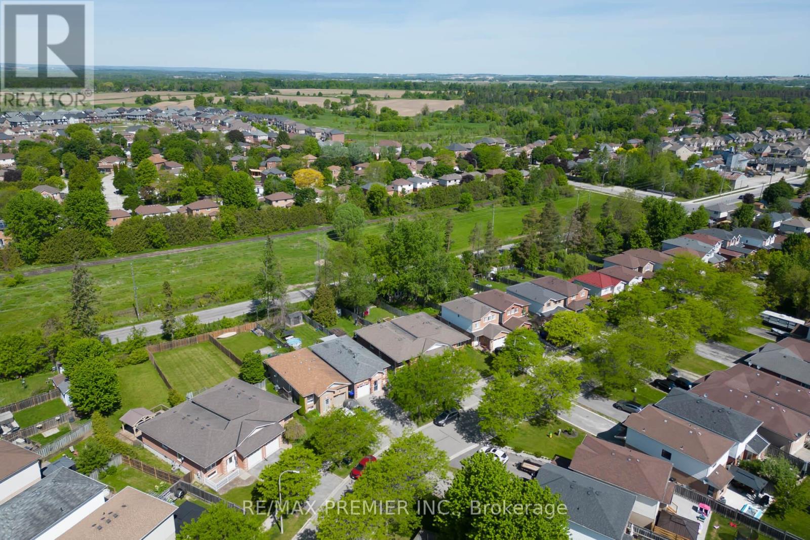 4 D.A. JONES AVENUE - 38