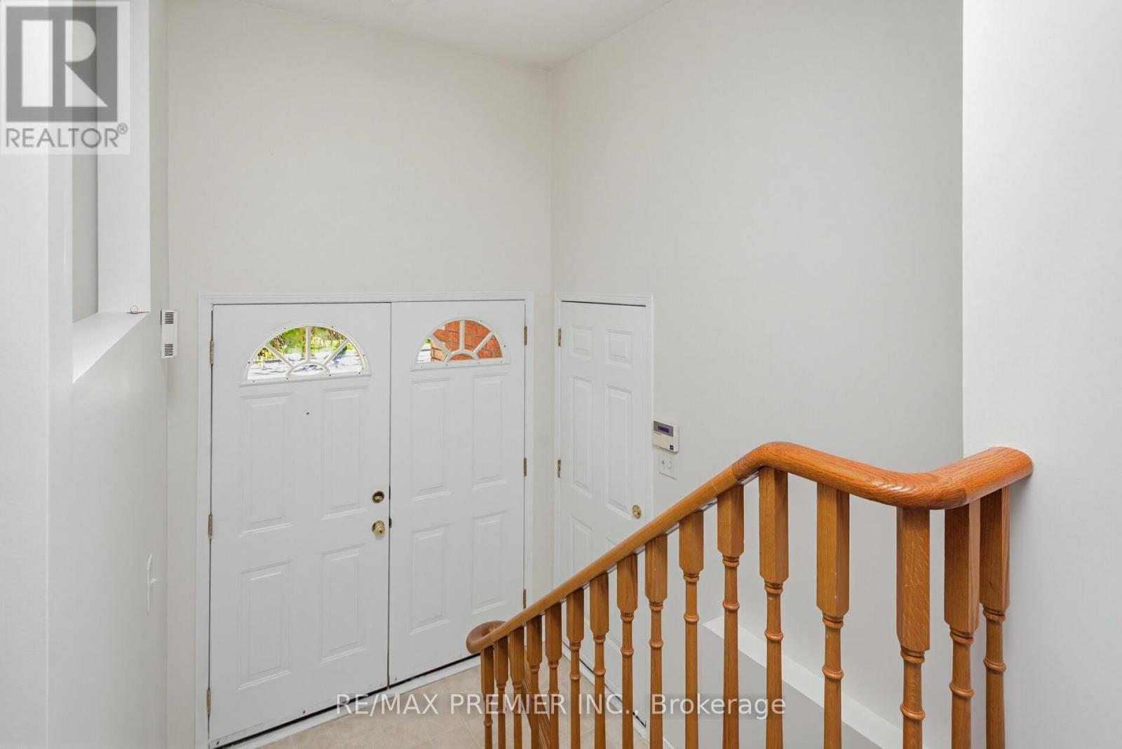 4 D.A. JONES AVENUE - 4