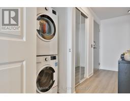 1002 - 30 Upper Mall Way, Vaughan, ON L4J0L7 Photo 18