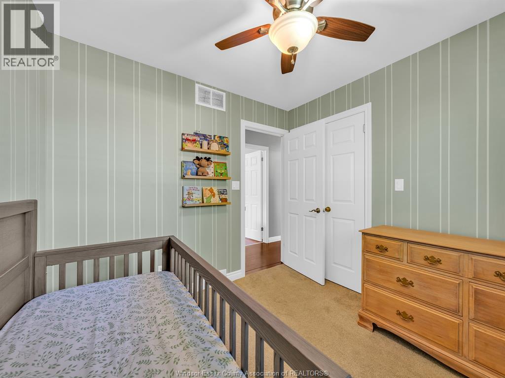 382 THORN RIDGE - 18