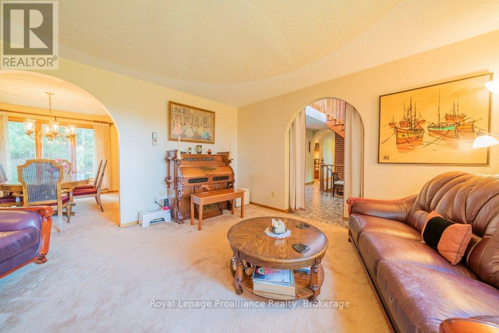 17100 HIGHWAY 41 - 17