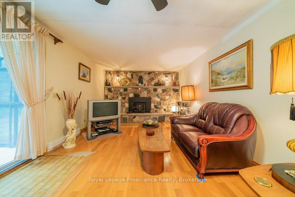 17100 HIGHWAY 41 - 25