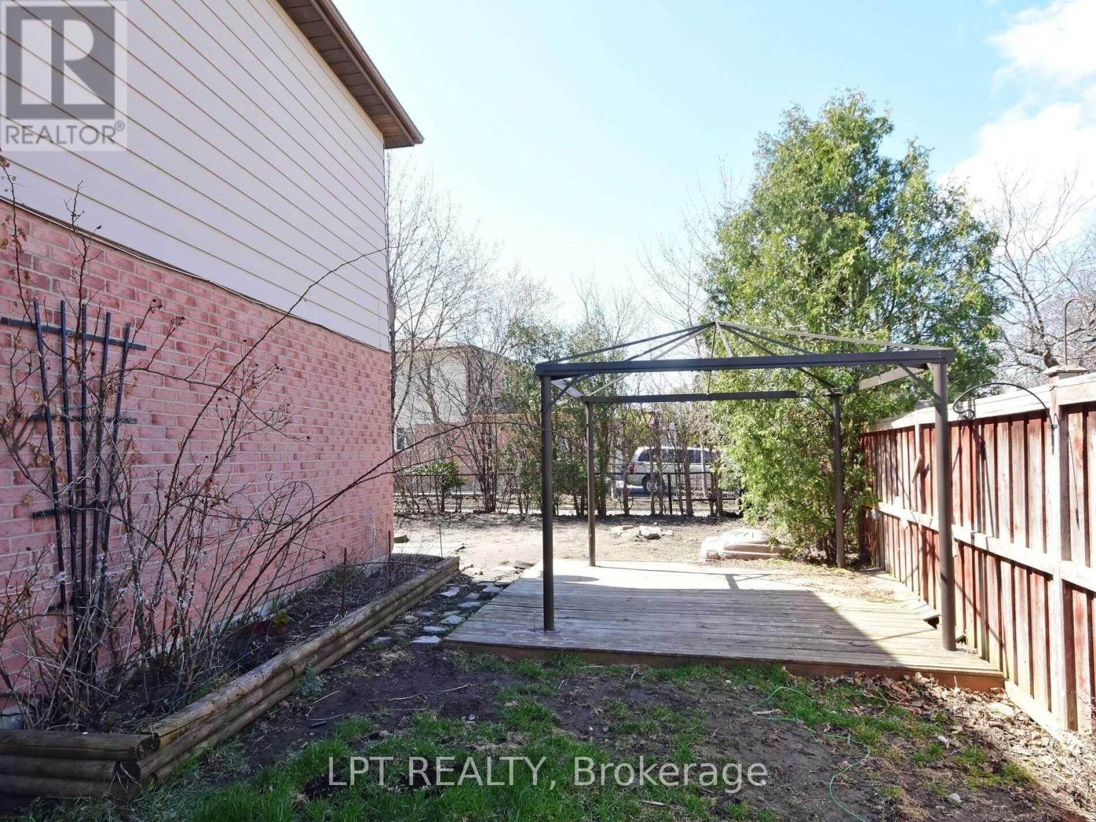 93 MARTINDALE CRESCENT - 18