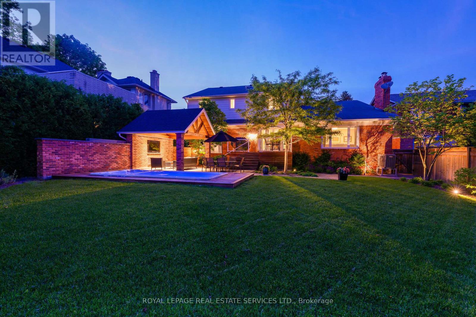 1990 FIELDGATE DRIVE - 21
