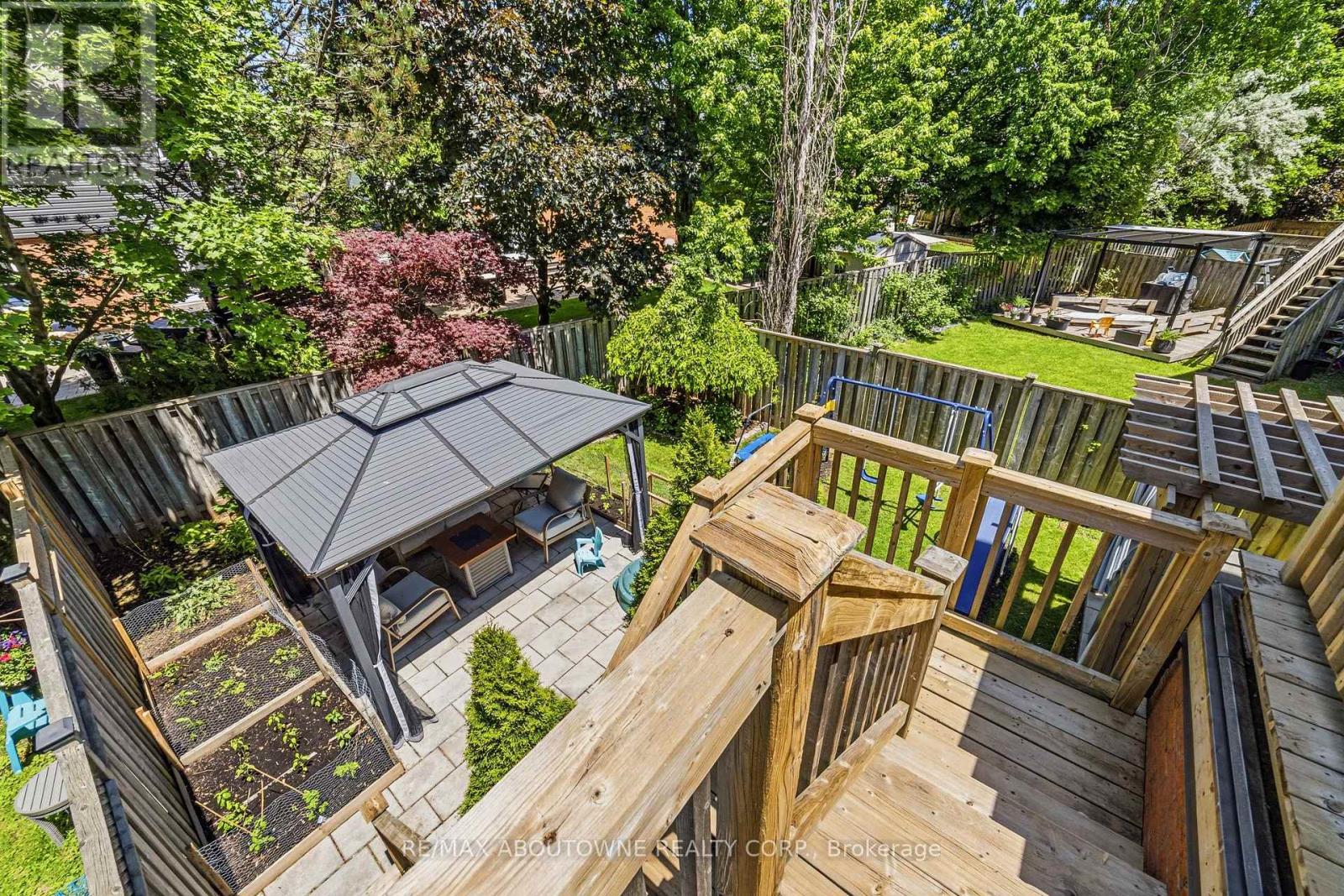 2355 STRAWFIELD COURT - 24