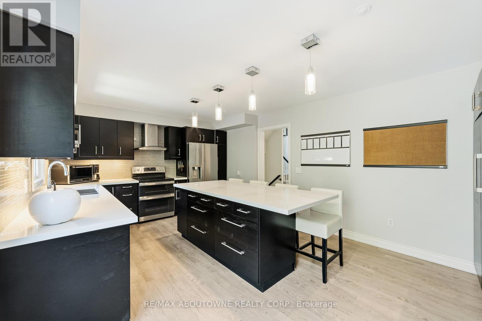 2355 STRAWFIELD COURT - 7