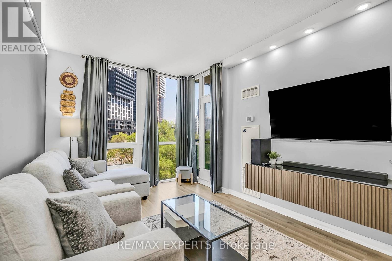 #401 220 BURNHAMTHORPE ROAD - 2