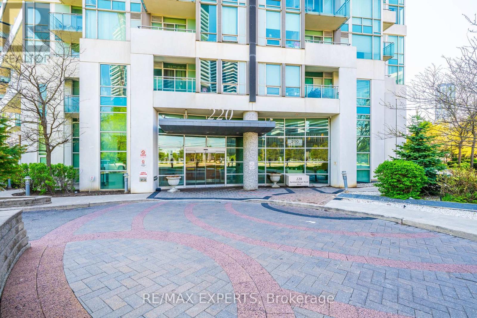 #401 220 BURNHAMTHORPE ROAD - 5